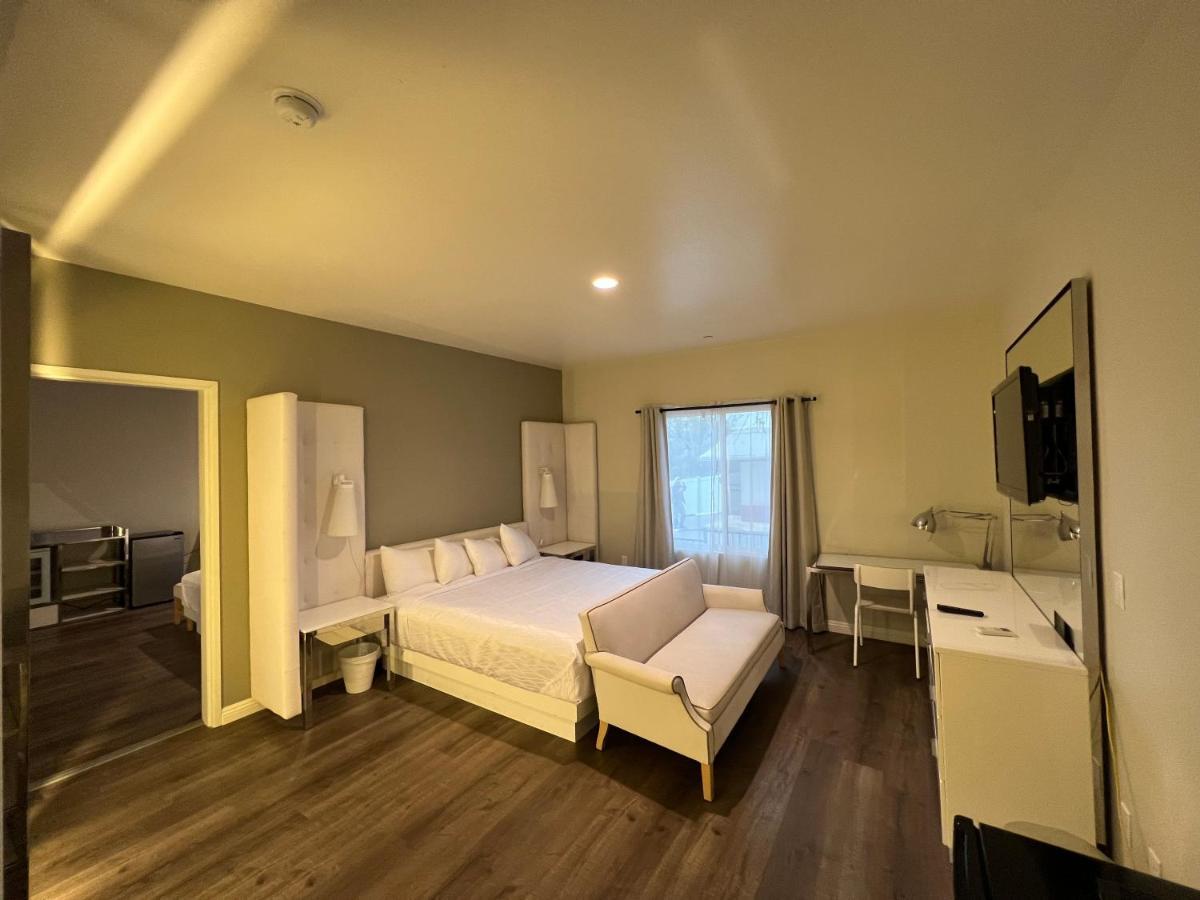 Aspire Inn & Suites אורנג' מראה חיצוני תמונה