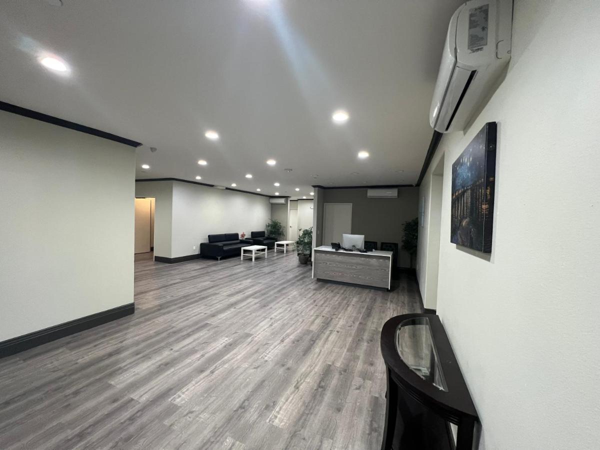 Aspire Inn & Suites אורנג' מראה חיצוני תמונה